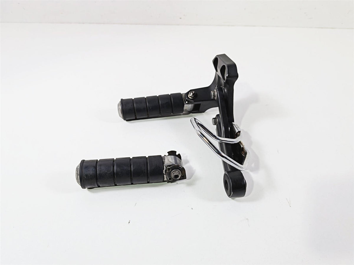 2012 Yamaha XV1900 Raider S Right Rear Passenger Footpeg & Mount 5C7-27440-00-00 {{ shop.shopifyCountryName }} - Mototech271