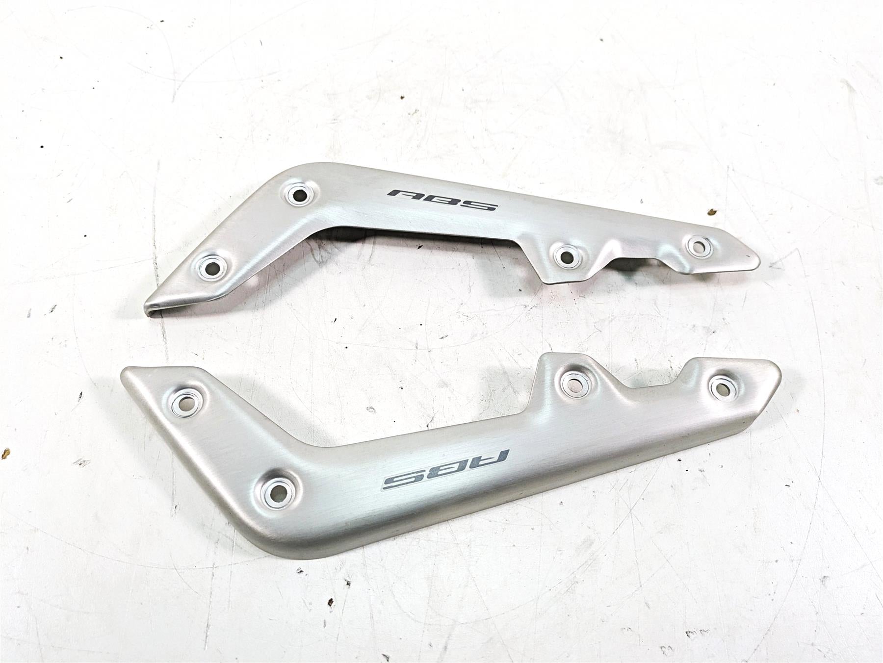 2017 Mv Agusta Dragster 800 Front Fork Fender Cover Abs Set 8000B9215 {{ shop.shopifyCountryName }} - Mototech271