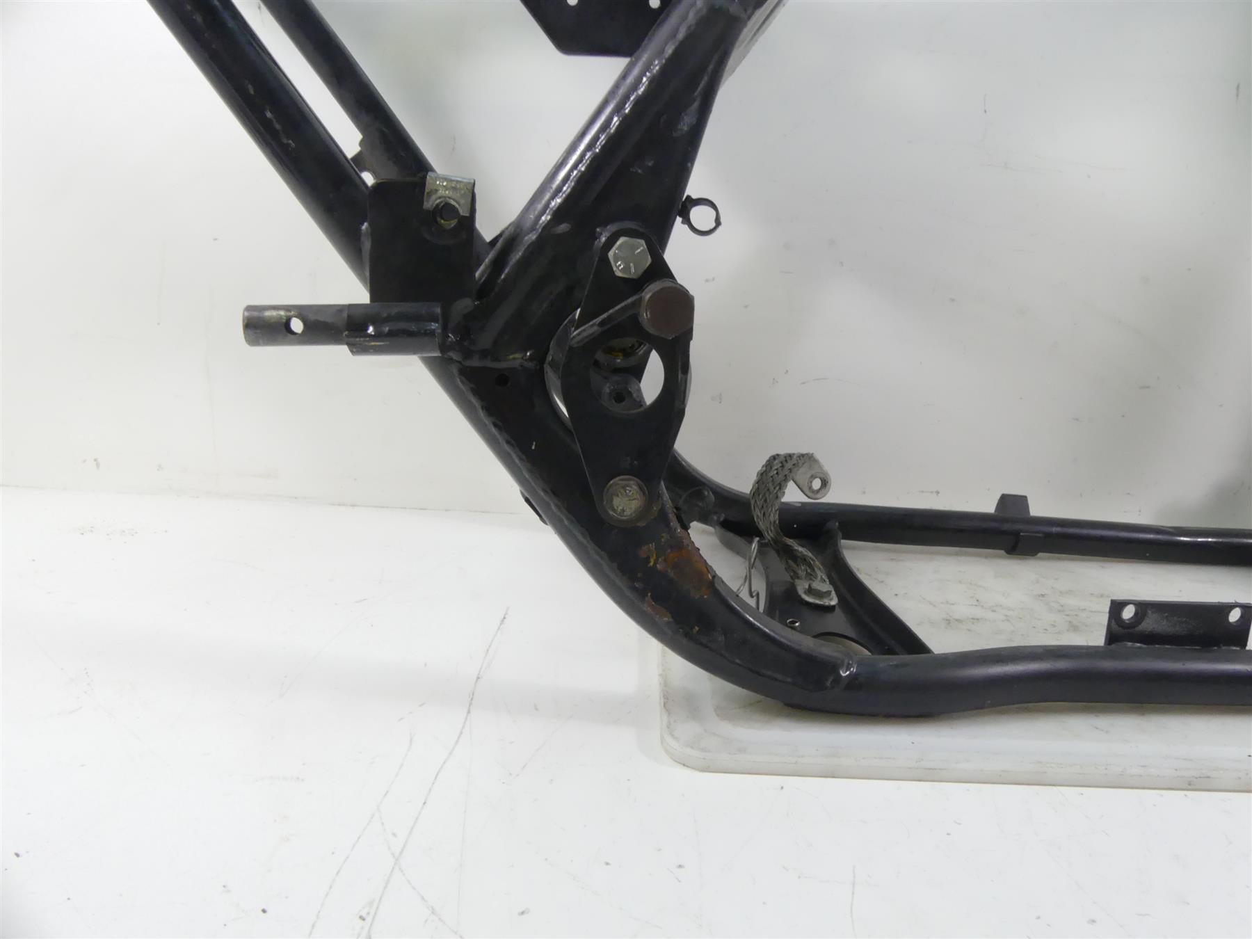 1989 Harley Touring FLTC Tour Glide Straight Main Frame Slvg - Read 47900-89A {{ shop.shopifyCountryName }} - Mototech271