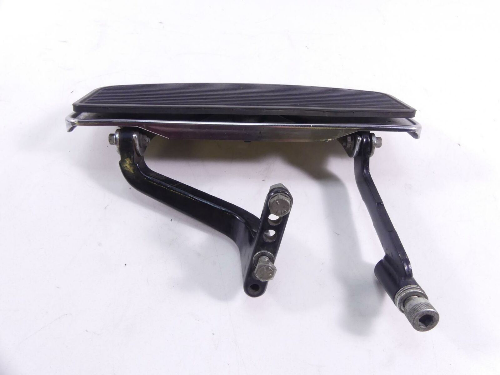 2006 Harley Touring FLHTCUI Electra Glide Rider Left Floor Board 50622-83C {{ shop.shopifyCountryName }} - Mototech271