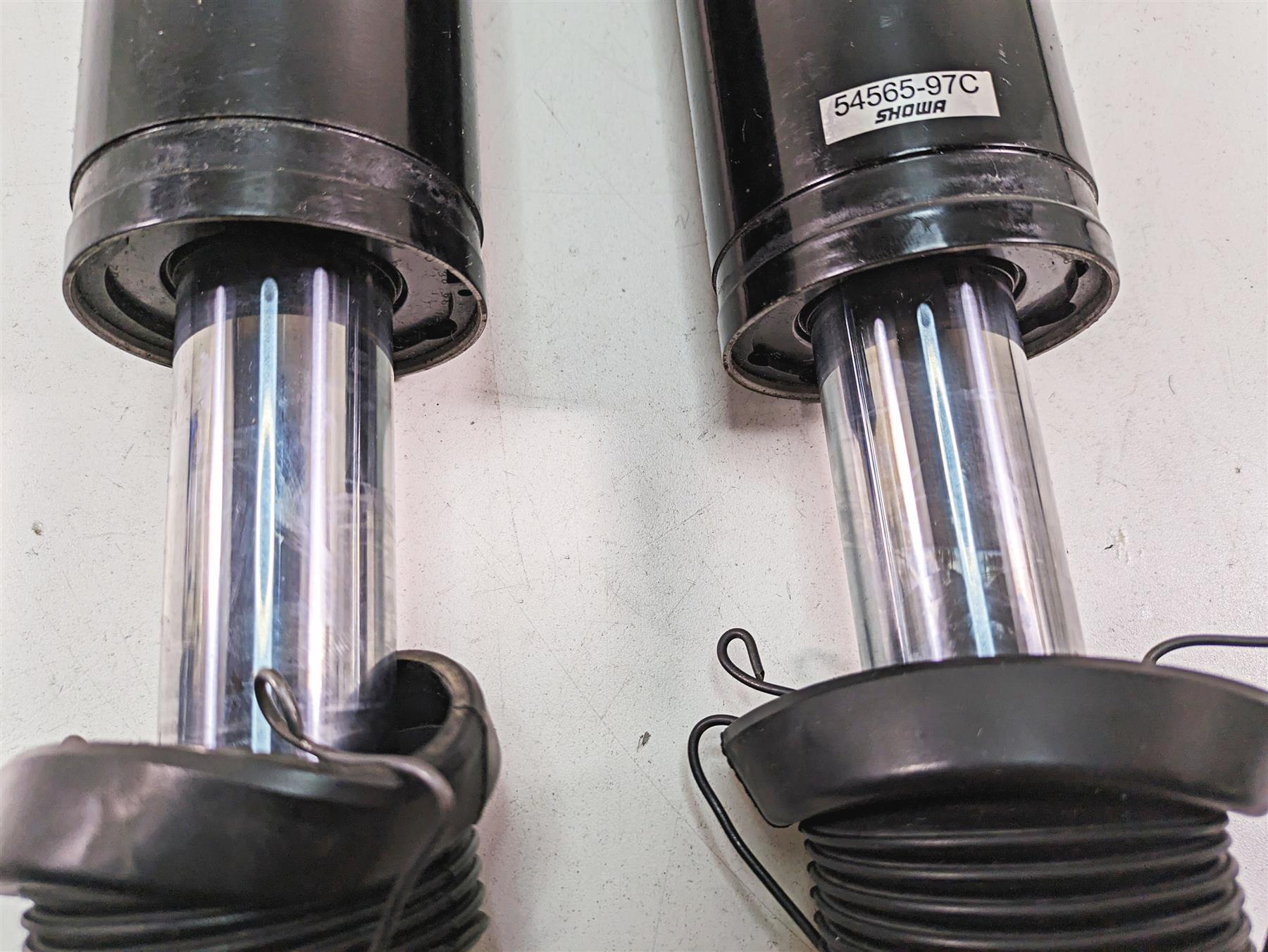 2006 Harley Touring FLHTCUI Electra Glide 13" Rear Shock Damper Set 54565-97C {{ shop.shopifyCountryName }} - Mototech271