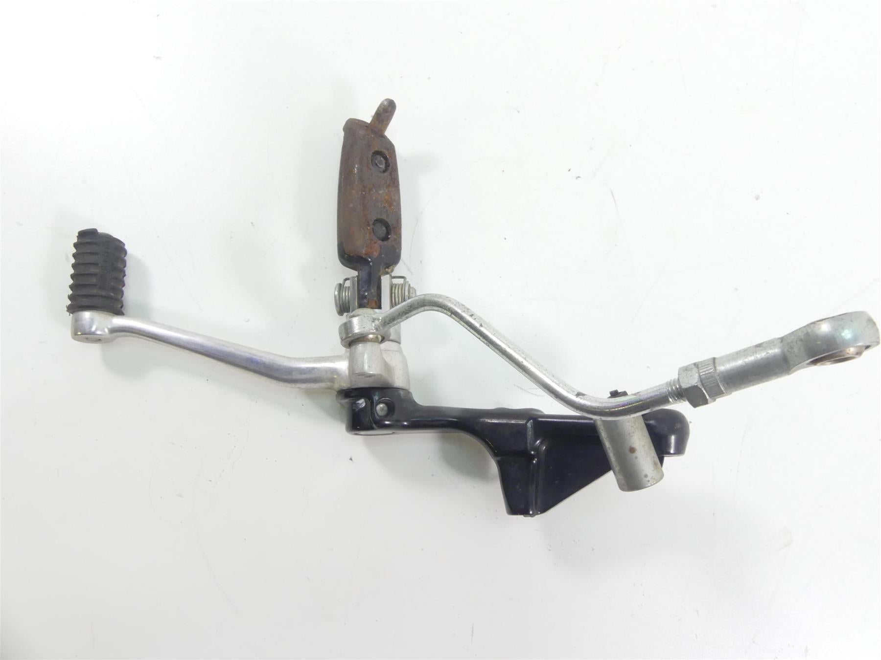 2006 Harley VRSCD Night Rod Left Front Footpeg + Shift Lever & Links 51091-06BK {{ shop.shopifyCountryName }} - Mototech271