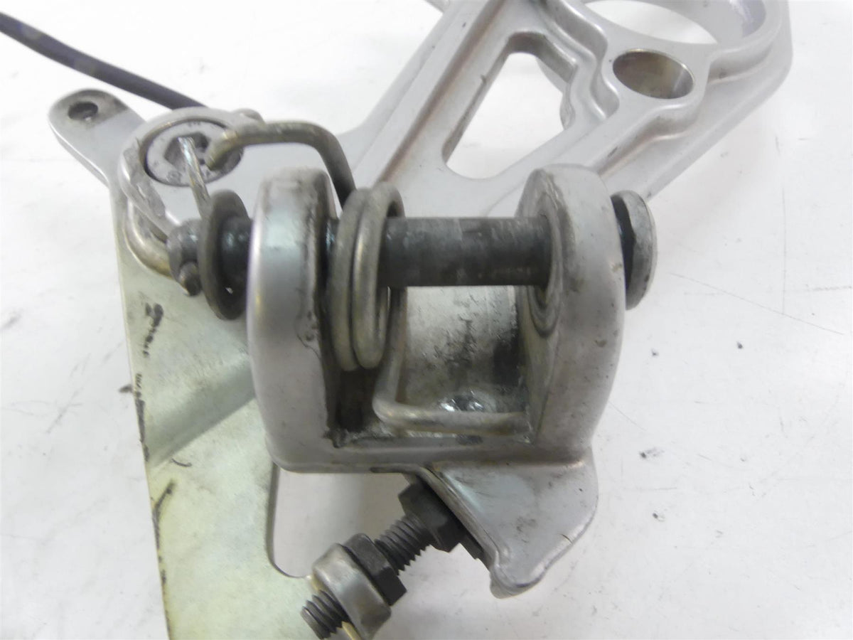 2003 BMW R1150 GS R21 Right Front Rider Footpeg Mount & Brake Pedal 46712335598 {{ shop.shopifyCountryName }} - Mototech271
