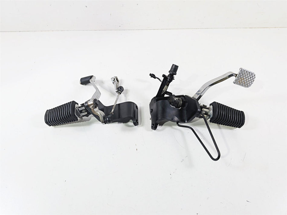 2007 Yamaha XVS1100 V-Star Custom Front Footpegs & Foot Lever Set 5EL-27410-00 {{ shop.shopifyCountryName }} - Mototech271