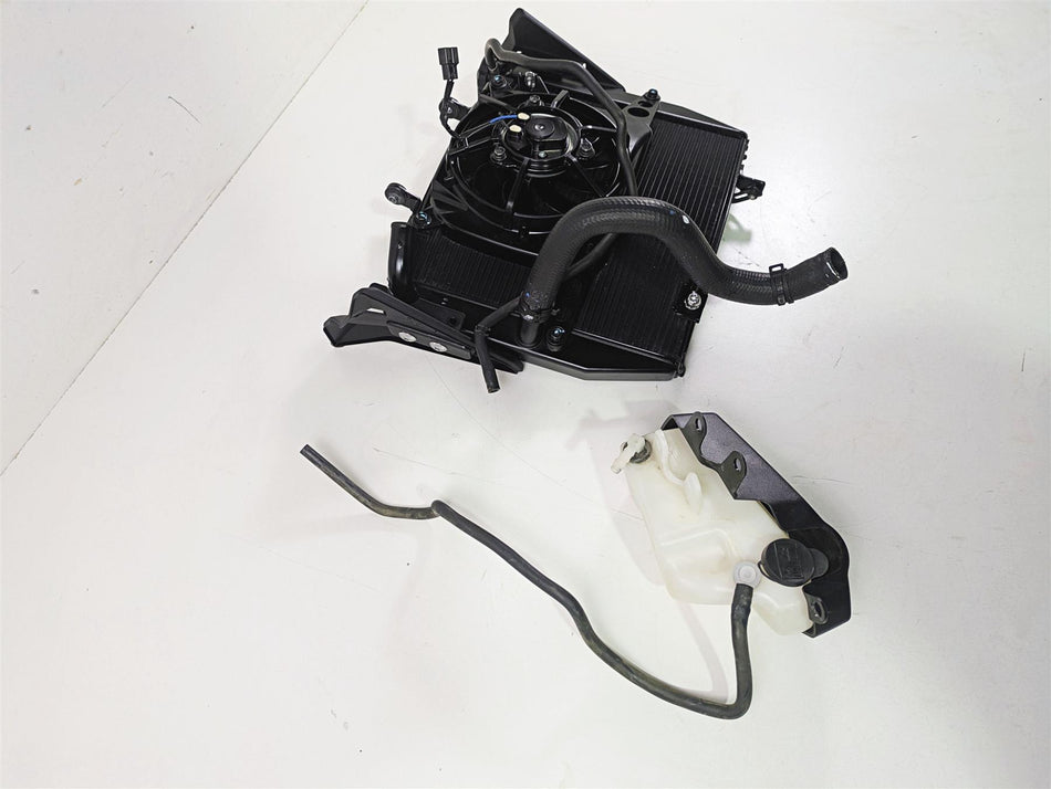 2024 Triumph Street Triple 765 R Radiator Fan Reservoir Hoses Set T2101508 {{ shop.shopifyCountryName }} - Mototech271