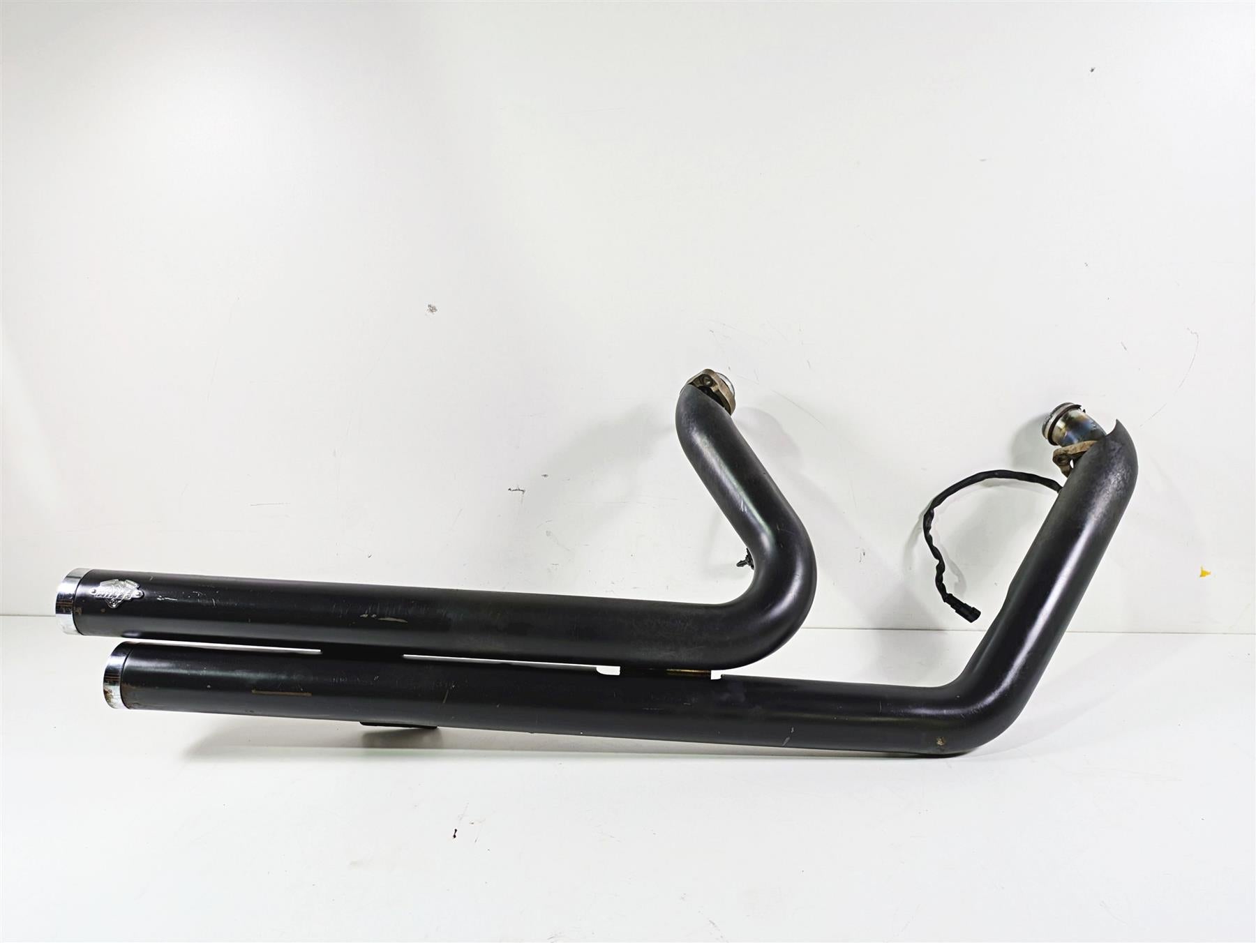2009 Harley FLSTSB Cross Bones Vance Hines Staggered Big Shots Exhaust 47339 {{ shop.shopifyCountryName }} - Mototech271