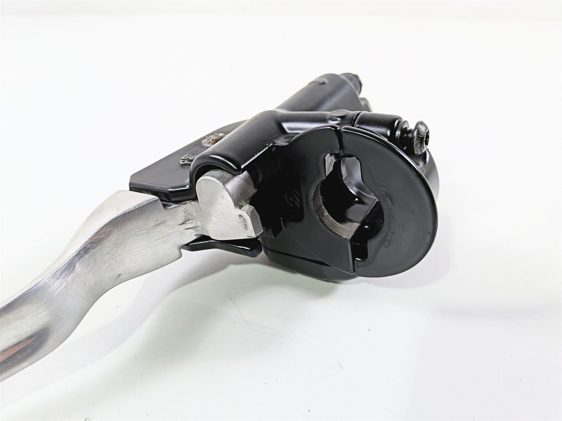 2018 Harley FLHTCU Touring Electra Glide Front Brake Master Cylinder 44551-08F-Mototech271