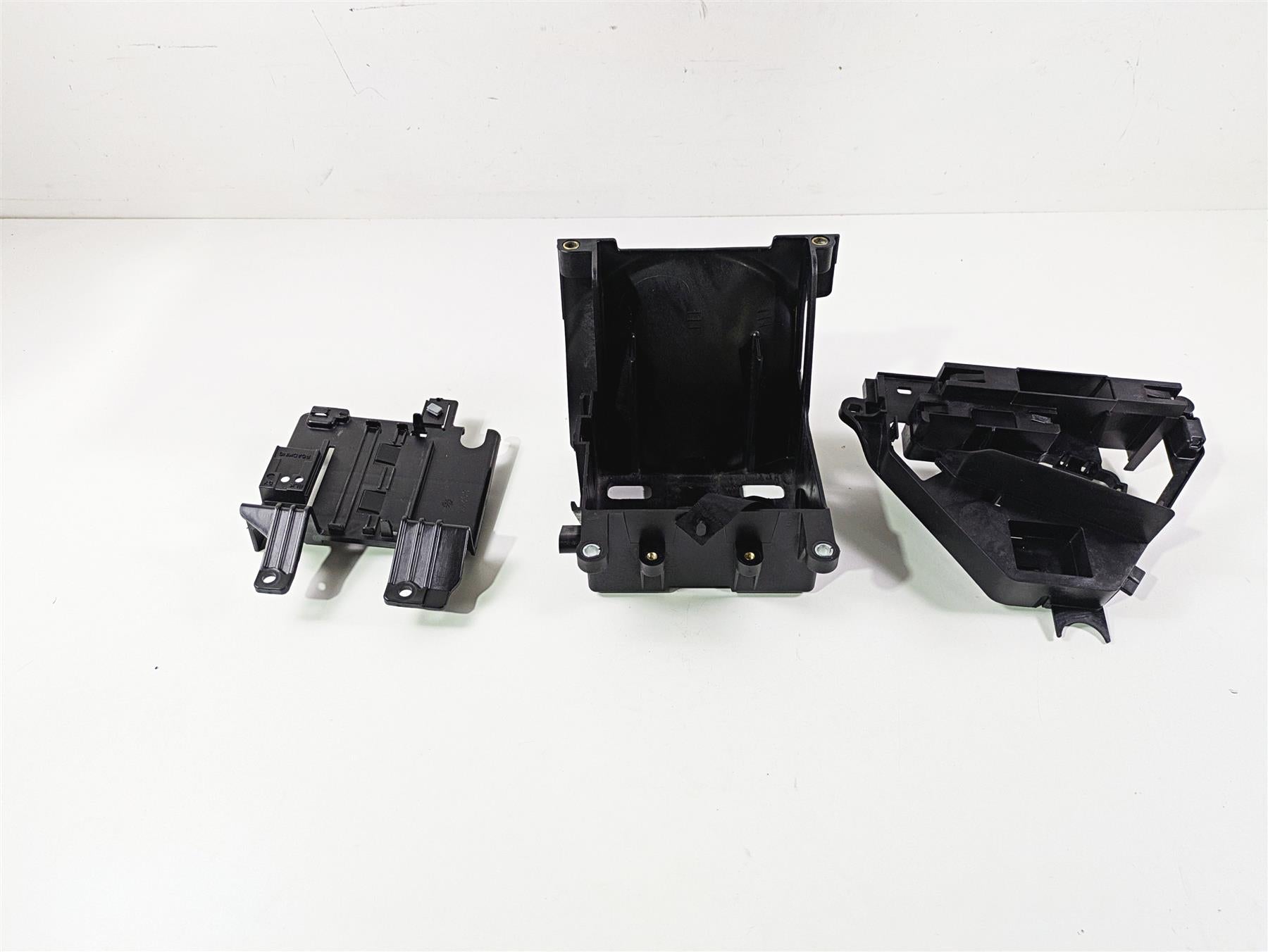 2016 Harley Touring FLHR Road King Battery & Electrical Holder Set 66000010A {{ shop.shopifyCountryName }} - Mototech271