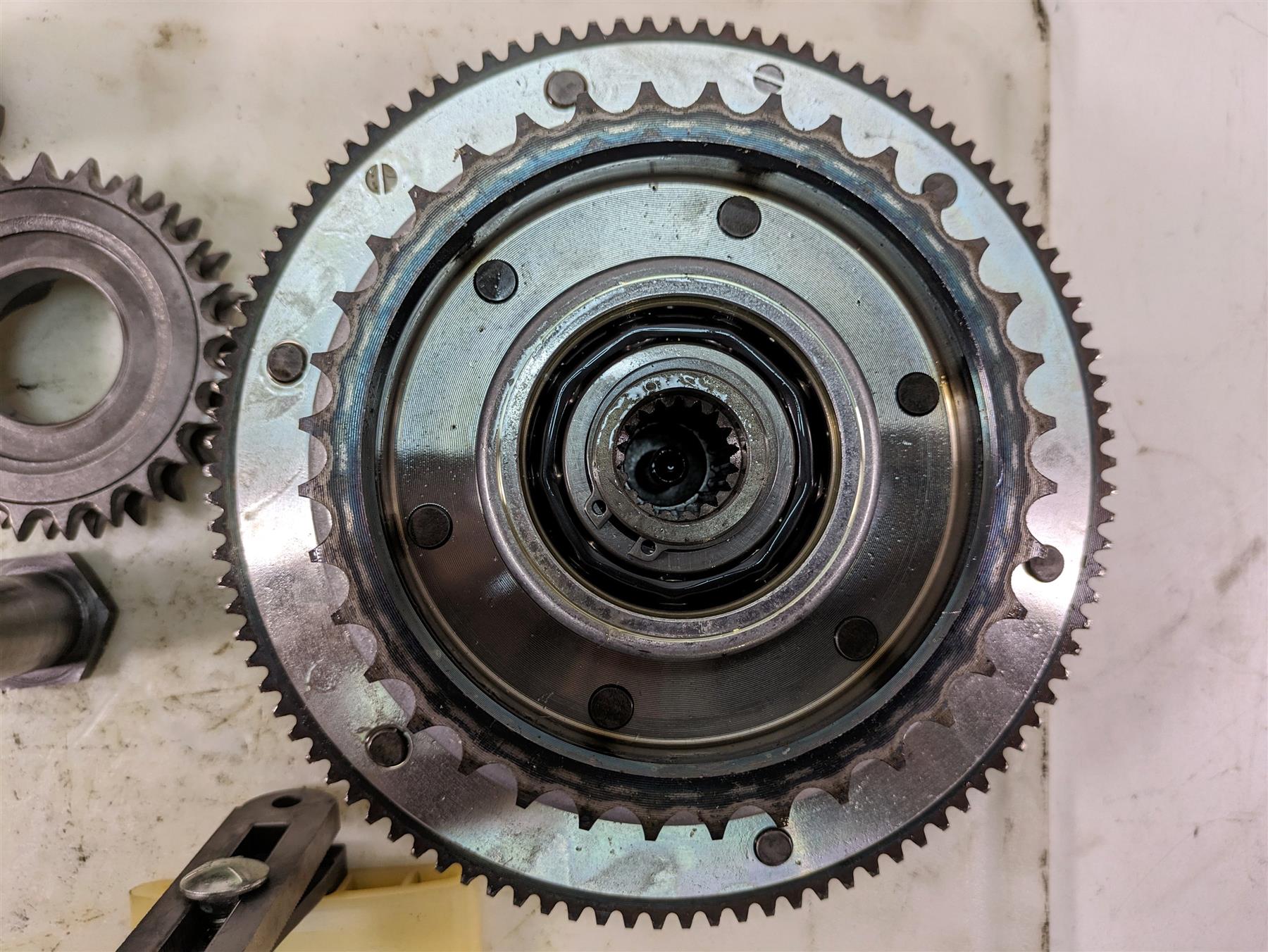 2006 Harley Touring FLHTCUI Electra Glide Primary Drive Clutch Kit 12K 37802-04A {{ shop.shopifyCountryName }} - Mototech271