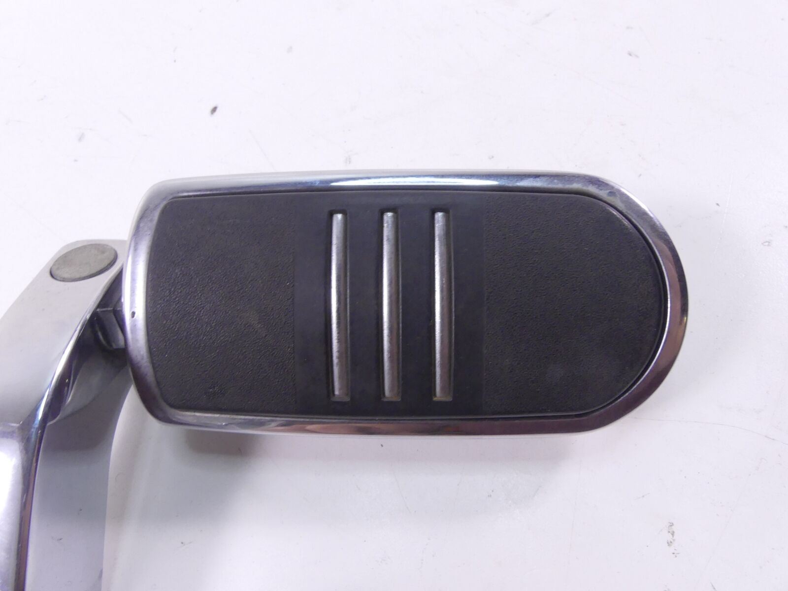 2004 Harley Touring FLHRSI Road King Right Passenger Footpeg Foot Peg 49015-04A {{ shop.shopifyCountryName }} - Mototech271