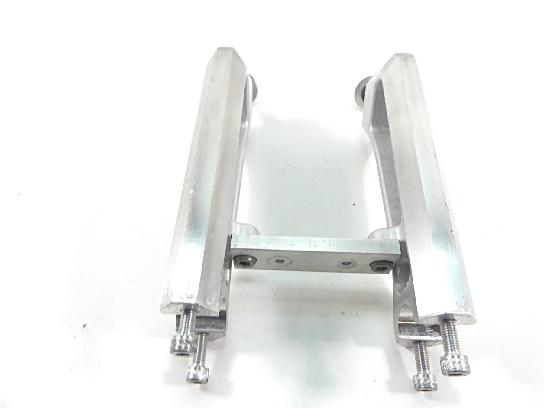 2008 Suzuki M109R VZR1800 Handlebar Riser Holder 56224-48G00 56225-48G00 {{ shop.shopifyCountryName }} - Mototech271