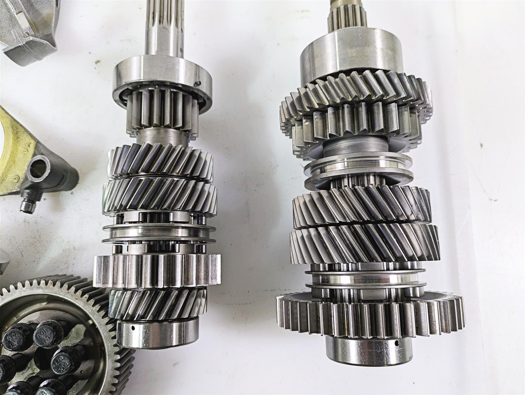 2010 Harley VRSCF Muscle Rod Transmission Gear Pack 35454-01KA 35455-01KA {{ shop.shopifyCountryName }} - Mototech271