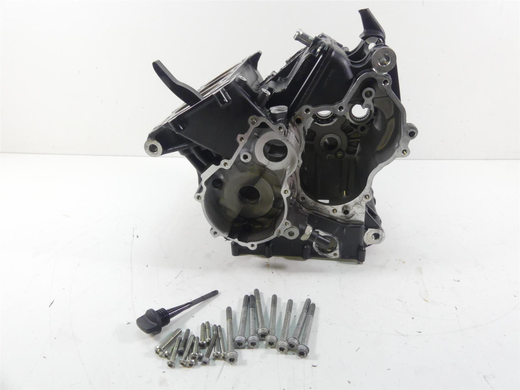 2018 Mv Agusta F3 800 RC Engine Crankcase Crank Case Cylinder Set 8A00C3686 {{ shop.shopifyCountryName }} - Mototech271