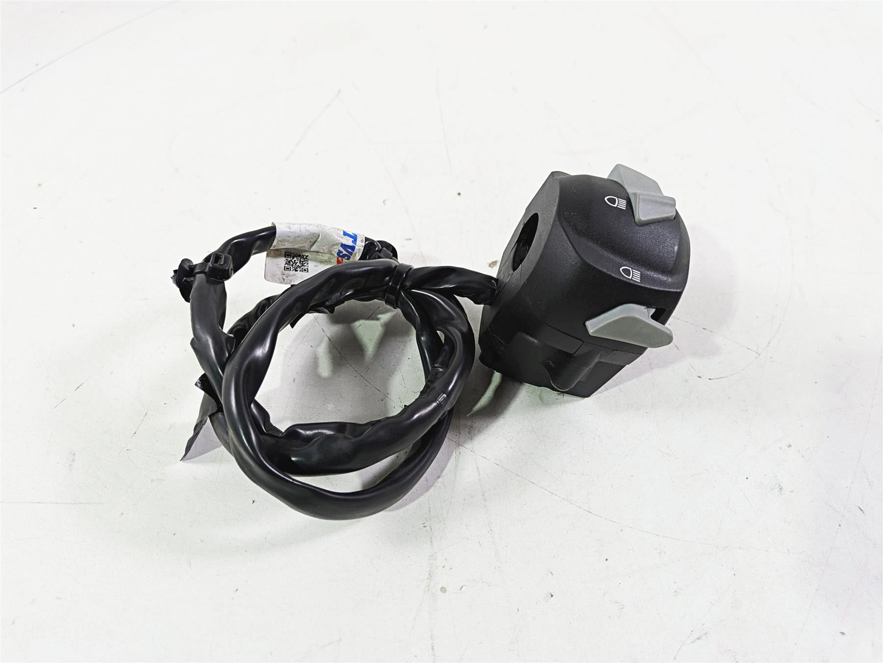 2023 BMW G310R K03 Left Hand Light Horn Control Switch 61318545349 {{ shop.shopifyCountryName }} - Mototech271