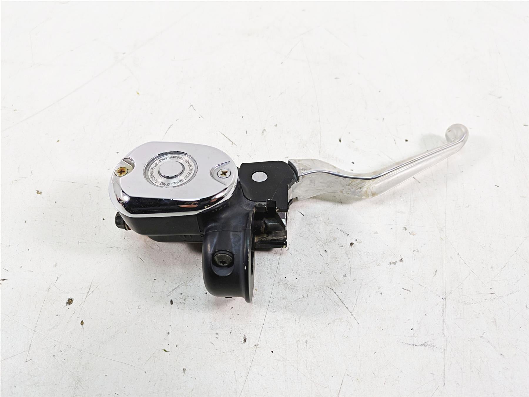 2007 Harley Sportster XL1200 C Front Brake Master Cylinder + Lever 45146-07