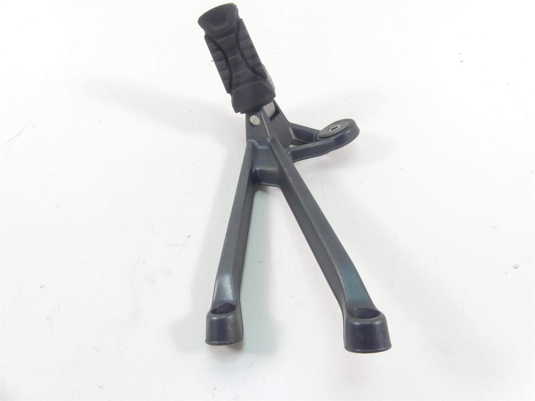 2016 BMW S1000XR K49 Rear Passenger Footpeg Foot Peg Rest Set 46718553845 {{ shop.shopifyCountryName }} - Mototech271