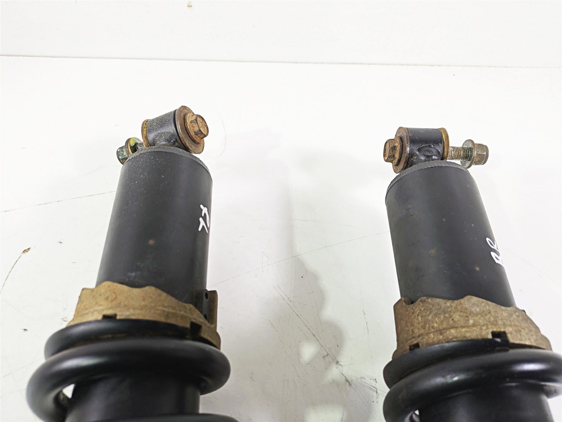 2020 Polaris General 1000 EPS Rear Right Left Shock Damper Set 7044628 {{ shop.shopifyCountryName }} - Mototech271