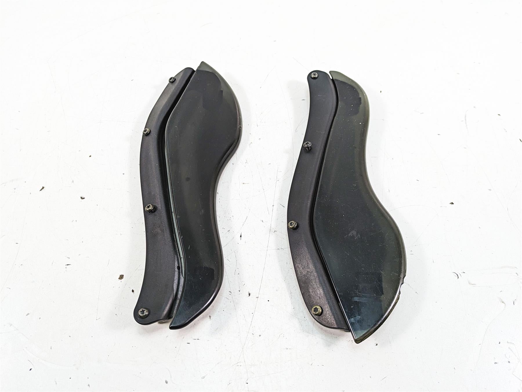 2008 Harley FLHTCU Electra Glide Front Fairing Side Wind Deflector Read 58128-08 {{ shop.shopifyCountryName }} - Mototech271