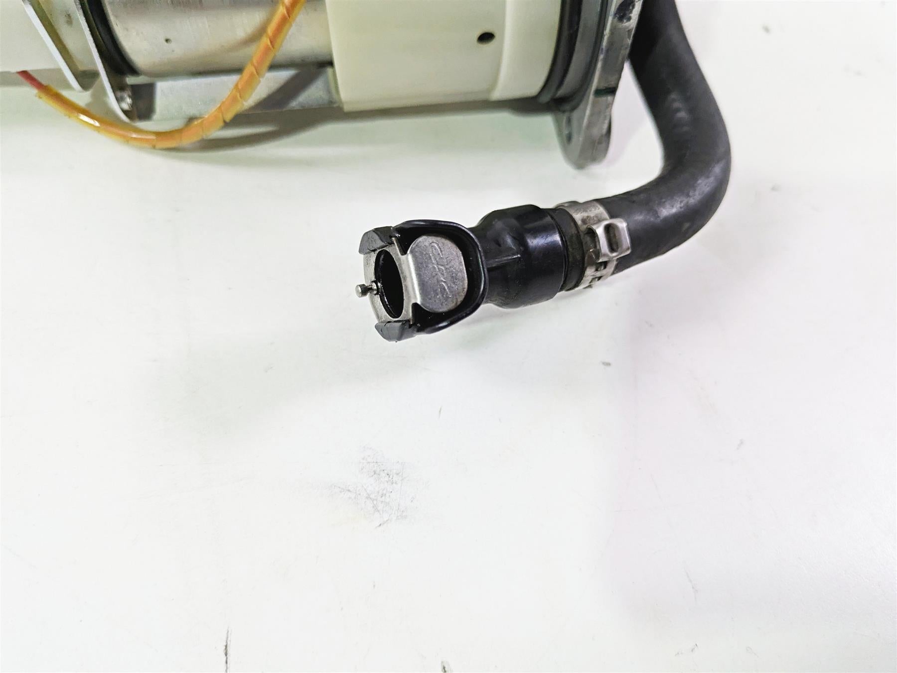 2018 KTM 1290 Super Adv S Fuel Gas Petrol Pump 60307088000 60307088100 {{ shop.shopifyCountryName }} - Mototech271