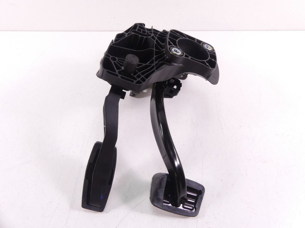 2020 Vanderhall Venice BlackJack Accelerate Throttle Brake Pedal Set 64657619 {{ shop.shopifyCountryName }} - Mototech271