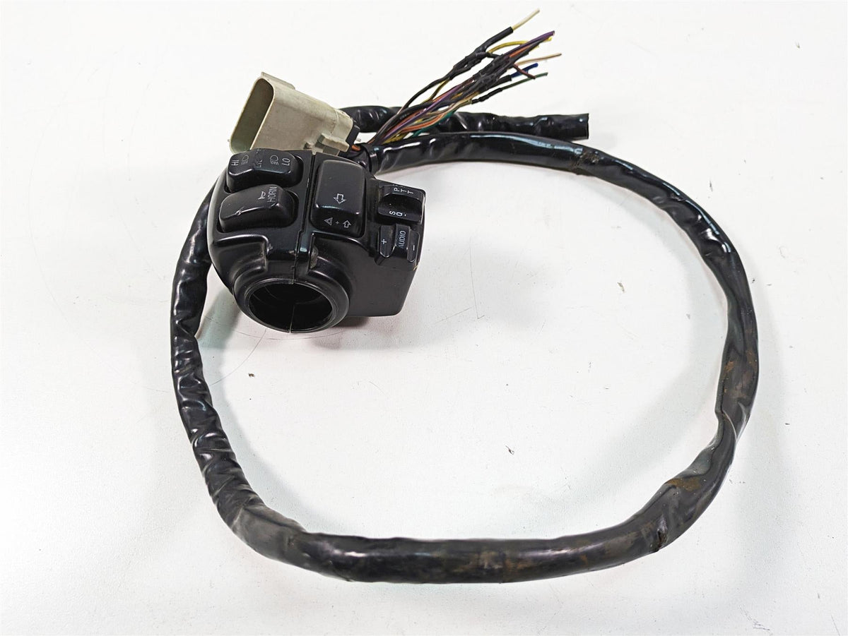 2011 Harley Touring FLTRU Road Glide Left Hand Control Switch - Read 71684-06A {{ shop.shopifyCountryName }} - Mototech271