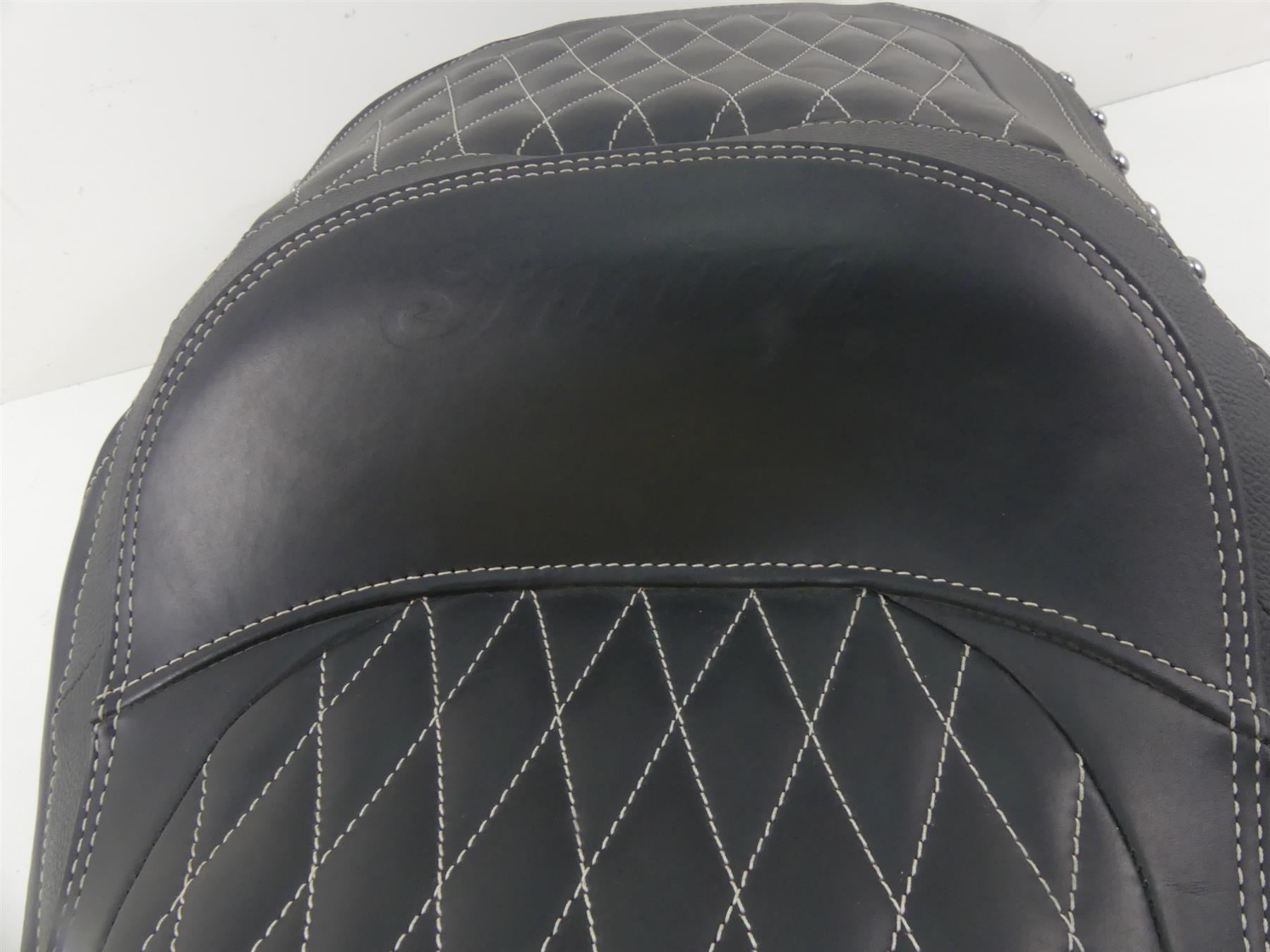 2020 Indian Roadmaster Nice Heated Duo Rider Passenger Seat Saddle 2687597 {{ shop.shopifyCountryName }} - Mototech271