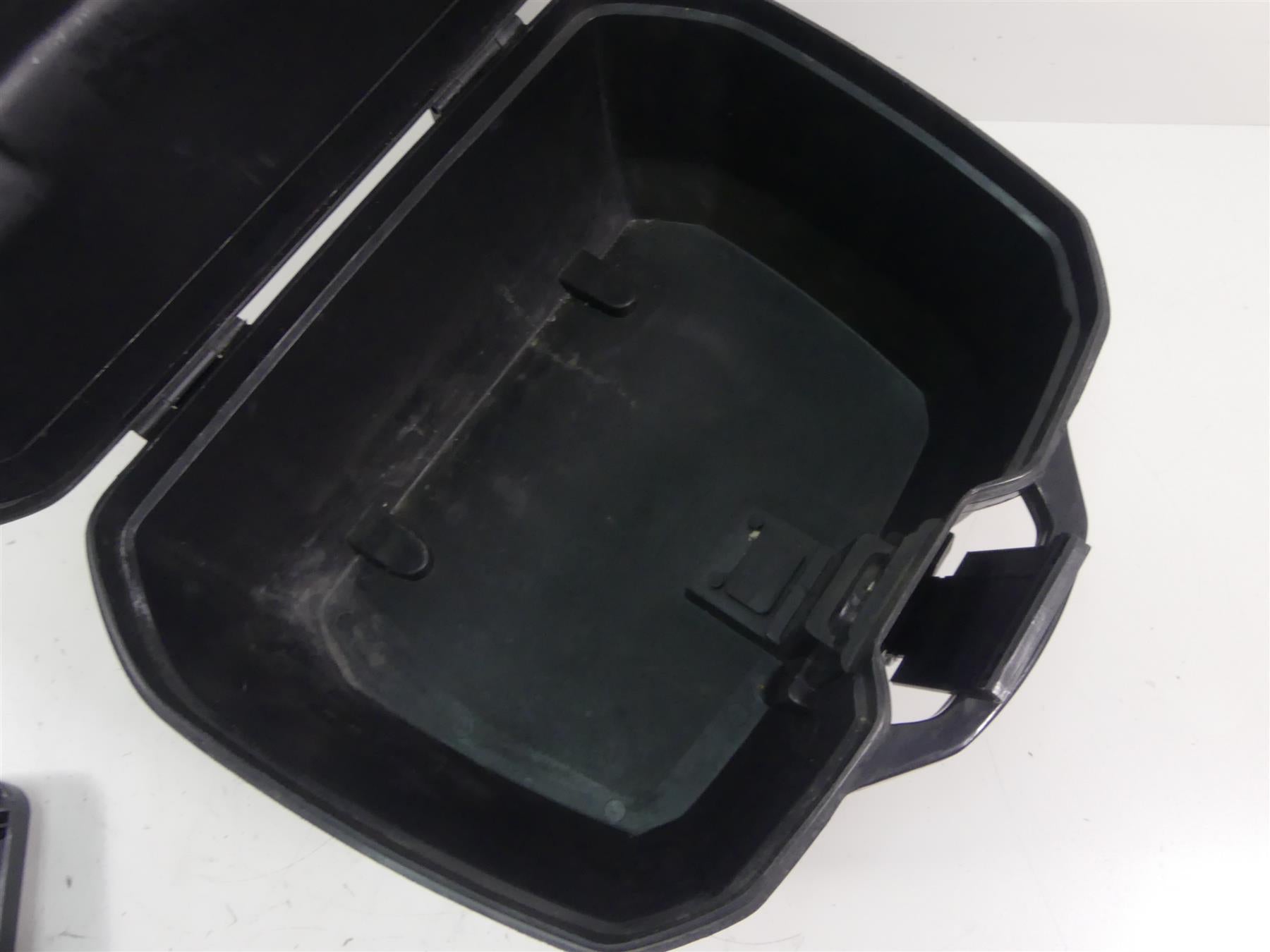 2001 BMW R1150 GS R21 St.Lun Portable Topcase Top Case Trunk 30L + Key Set B009 {{ shop.shopifyCountryName }} - Mototech271