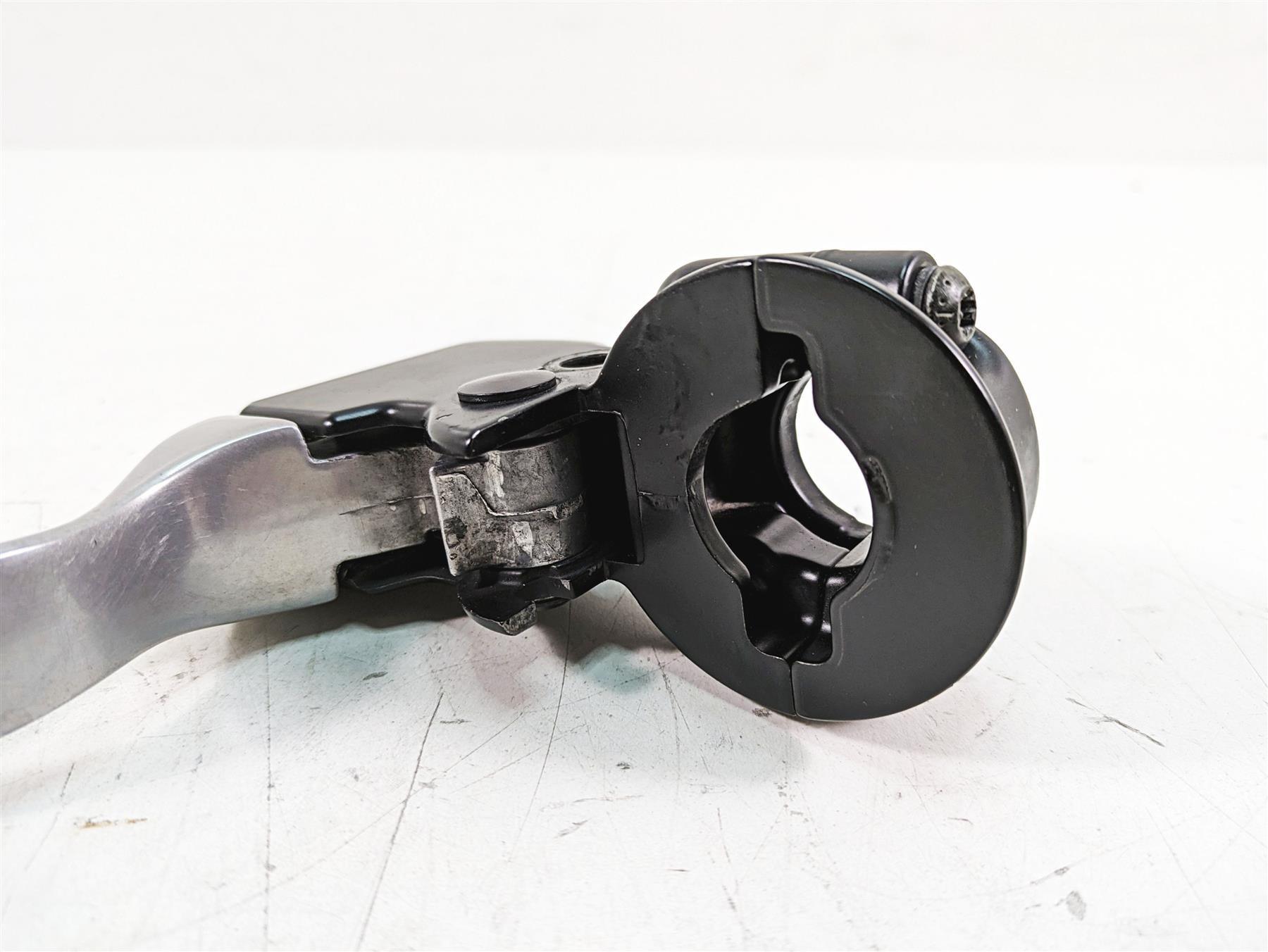 2008 Harley FLHTCU Electra Glide Clutch Perch & Lever 38700-08A {{ shop.shopifyCountryName }} - Mototech271