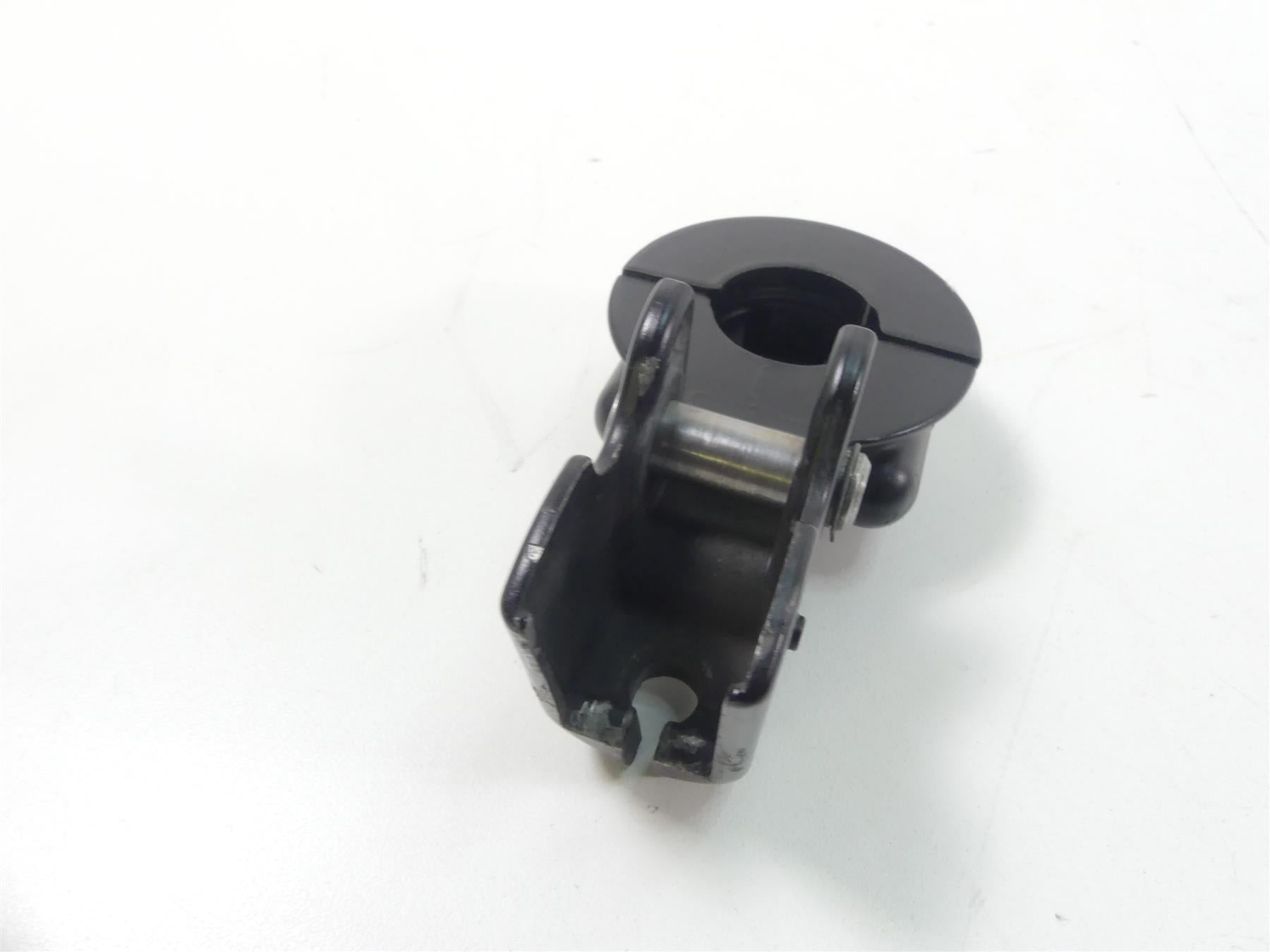 2000 Harley Dyna FXR4 CVO Super Glide Clutch Perch 38608-96 {{ shop.shopifyCountryName }} - Mototech271