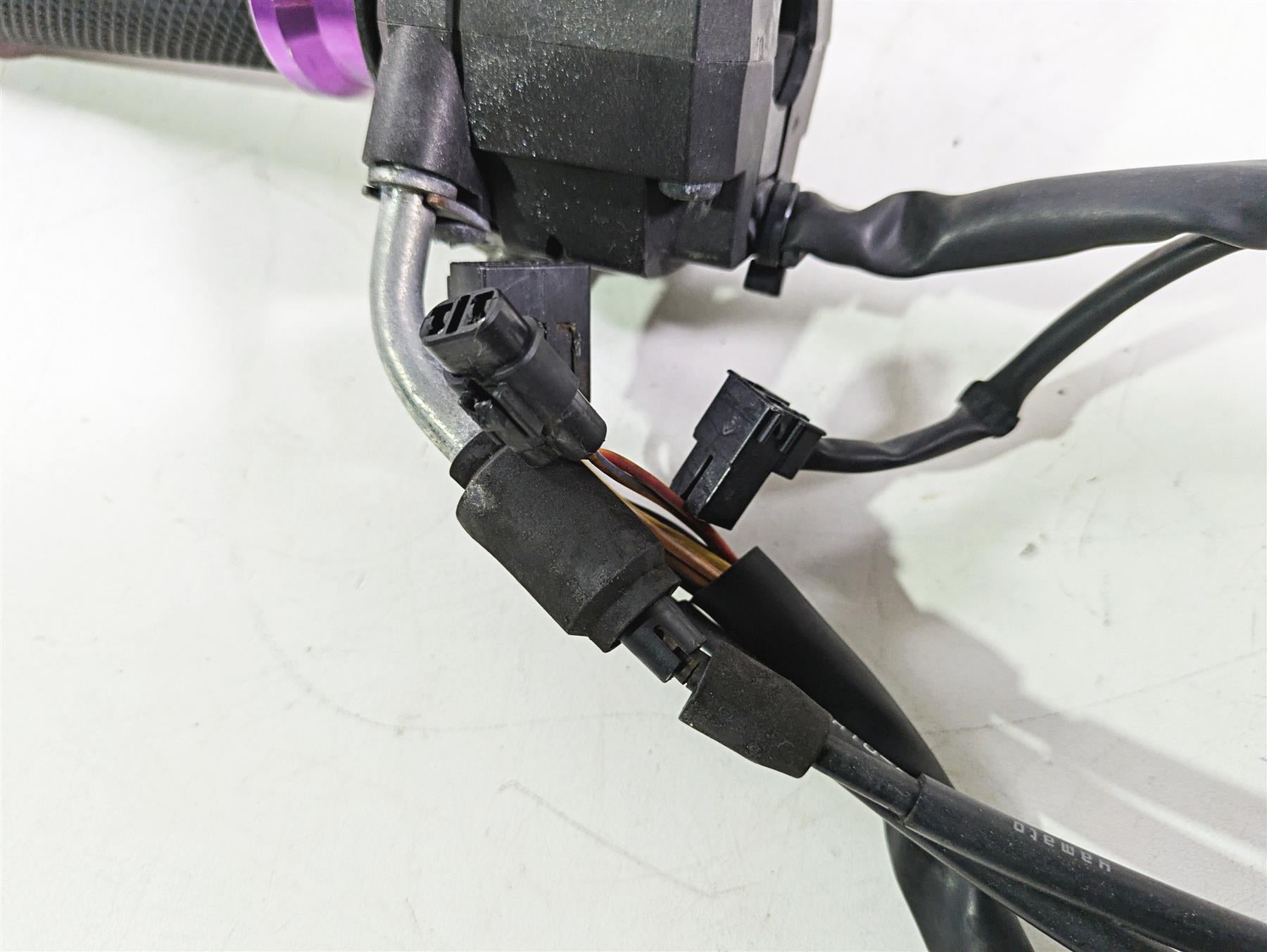 2008 Suzuki GSXR600 Right Hand Start Kill Throttle Control Switch 37200-21H01 {{ shop.shopifyCountryName }} - Mototech271