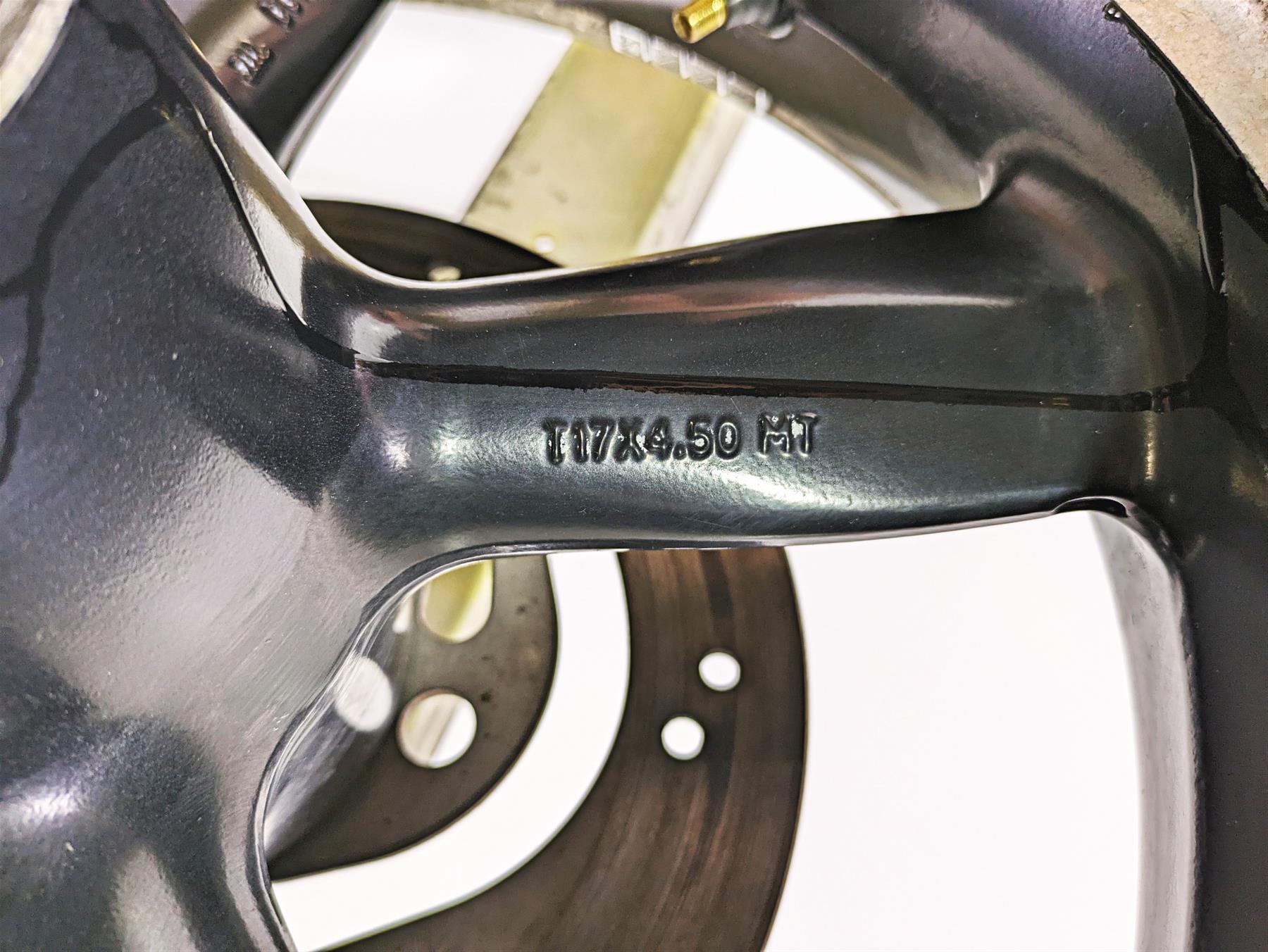 2012 Harley FLD Dyna Switchback Rear Wheel Rim 17x4.5 Straight 41929-12A {{ shop.shopifyCountryName }} - Mototech271