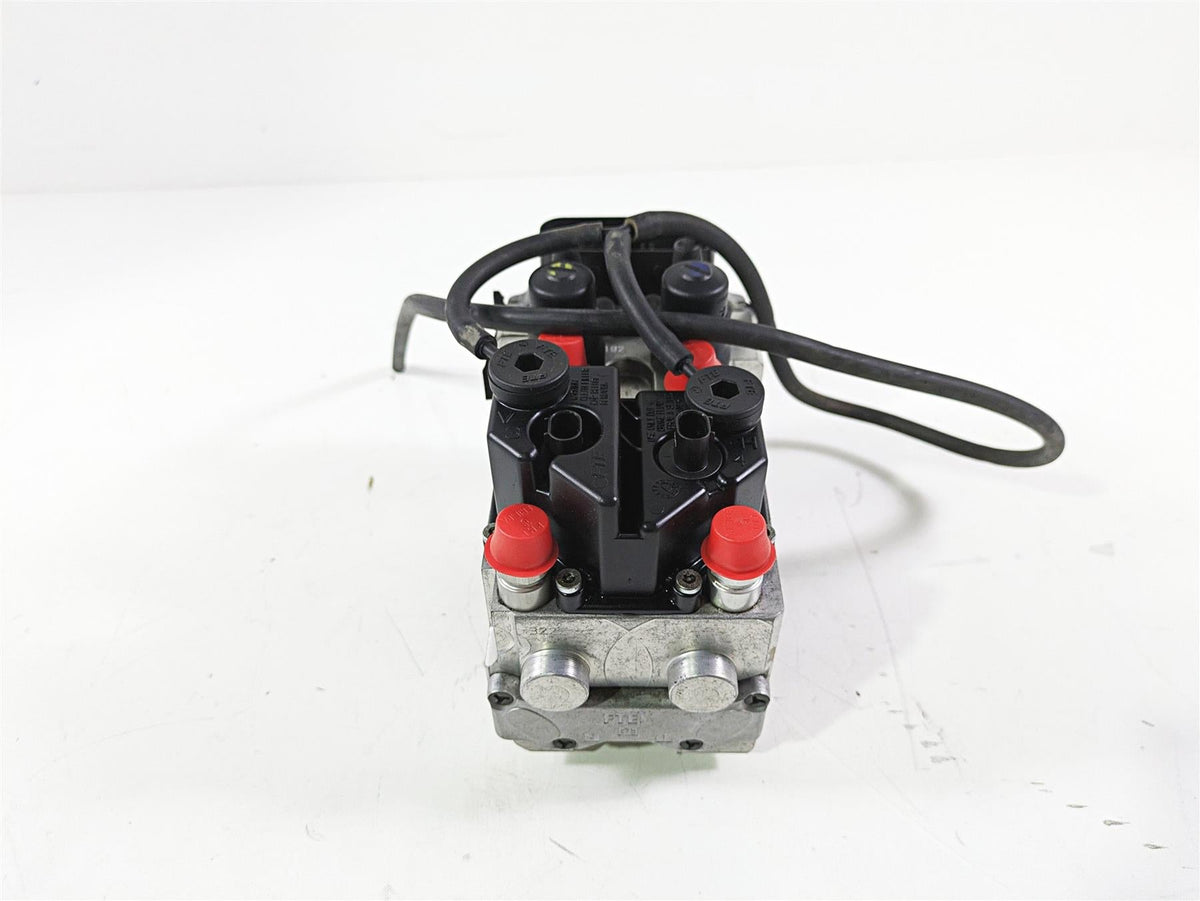2004 BMW R1150GS R21 Abs Brake Module Block Pump Module Integral 34517660909 {{ shop.shopifyCountryName }} - Mototech271