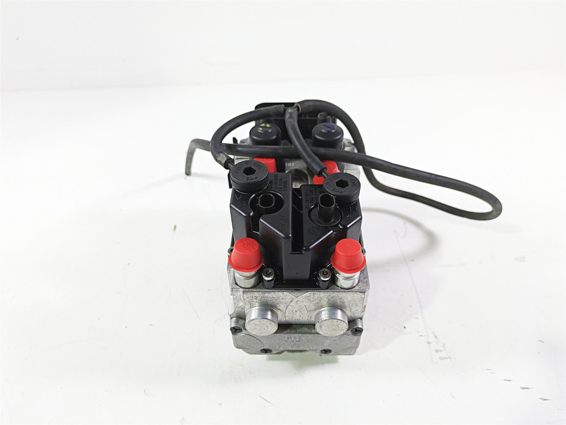 2004 BMW R1150GS R21 Abs Brake Module Block Pump Module Integral 34517660909 {{ shop.shopifyCountryName }} - Mototech271