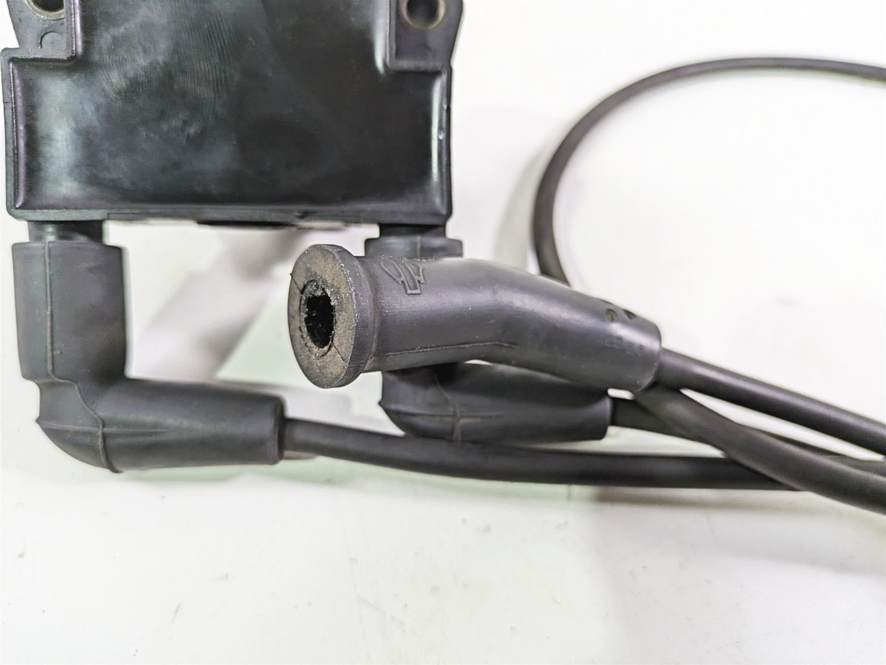 2010 Harley Touring FLHX Street Glide Ignition Coil Wires Plugs 31696-07A {{ shop.shopifyCountryName }} - Mototech271