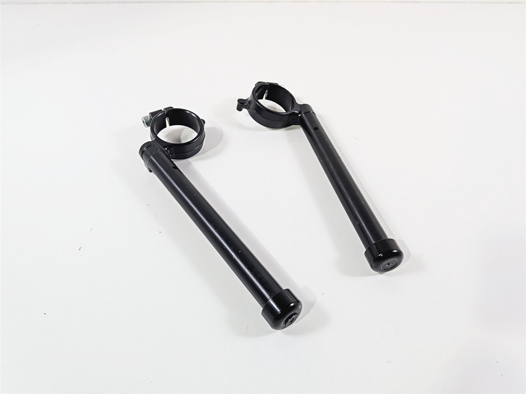 2024 Suzuki GSXR600 Straight Oem Clip On Handlebar Set 56111-14J00 56151-14J00 {{ shop.shopifyCountryName }} - Mototech271