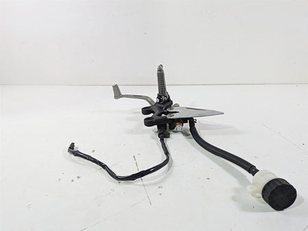 2023 Kawasaki EX400 Ninja Right Footpeg + Brake Lever Master Cylinder 35063-1408 {{ shop.shopifyCountryName }} - Mototech271