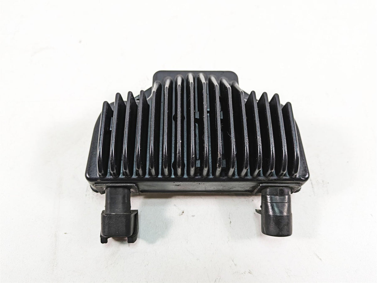 2009 Harley FXDC Dyna Super Glide Custom Rectifier Voltage Regulator 74631-08A {{ shop.shopifyCountryName }} - Mototech271