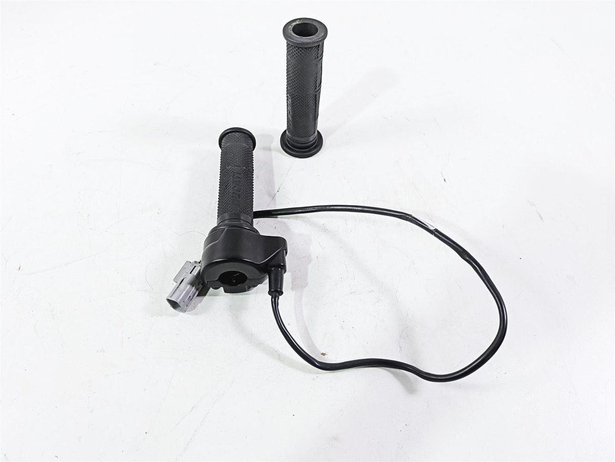 2013 Ducati Hyperstrada 821 Ride By Wire Throttle Grip 66020034E {{ shop.shopifyCountryName }} - Mototech271