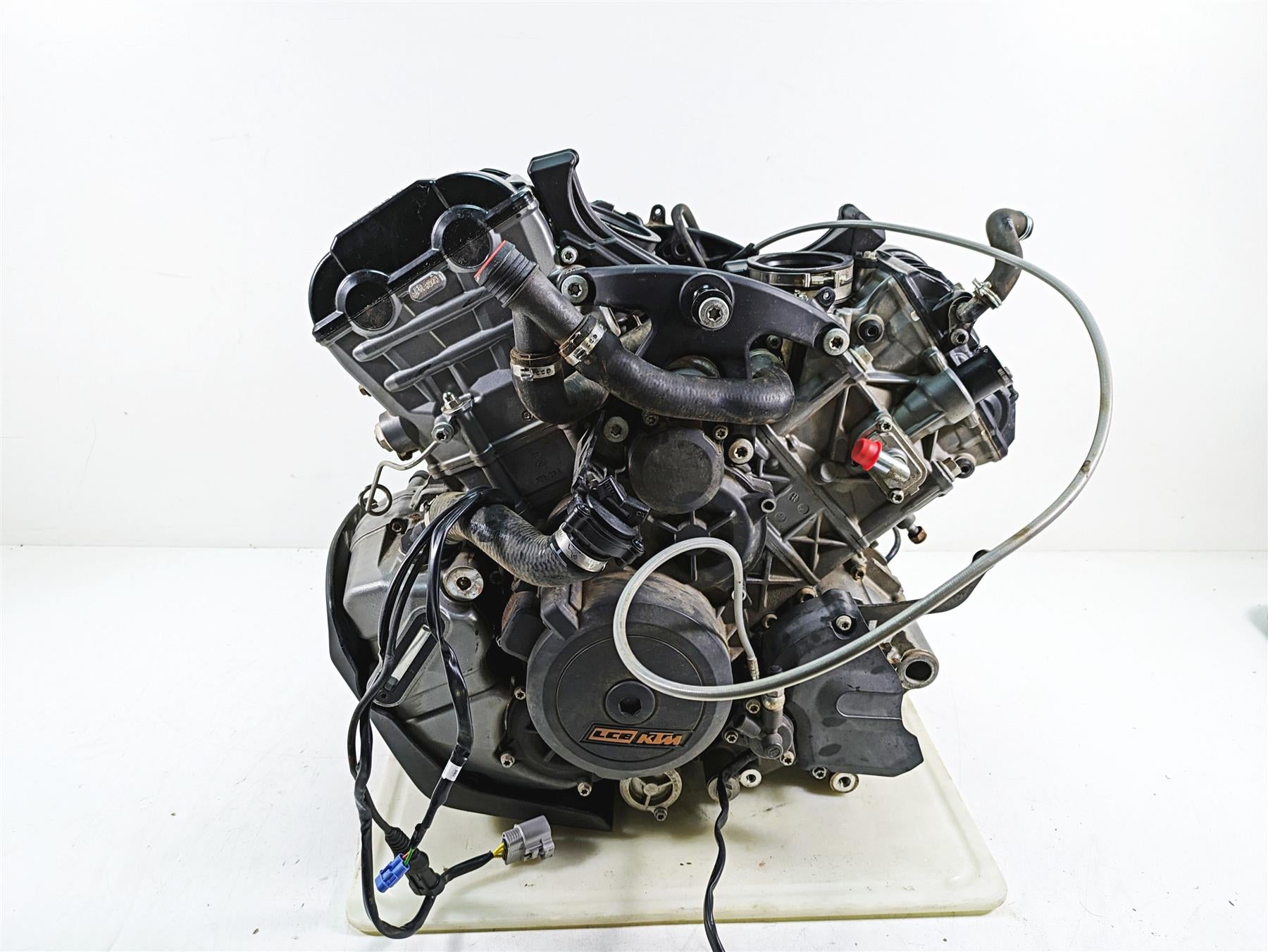 2020 KTM 1290 Super Adventure R Lc8 Engine Motor Transmission 6043000004424 {{ shop.shopifyCountryName }} - Mototech271