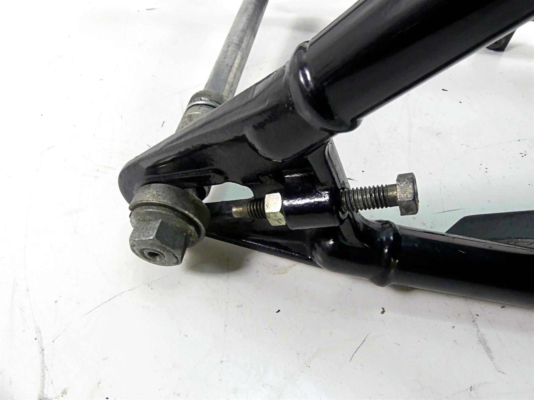 2002 Harley FLSTCI Softail Heritage Rear Swing Arm Swingarm 48746-07 {{ shop.shopifyCountryName }} - Mototech271