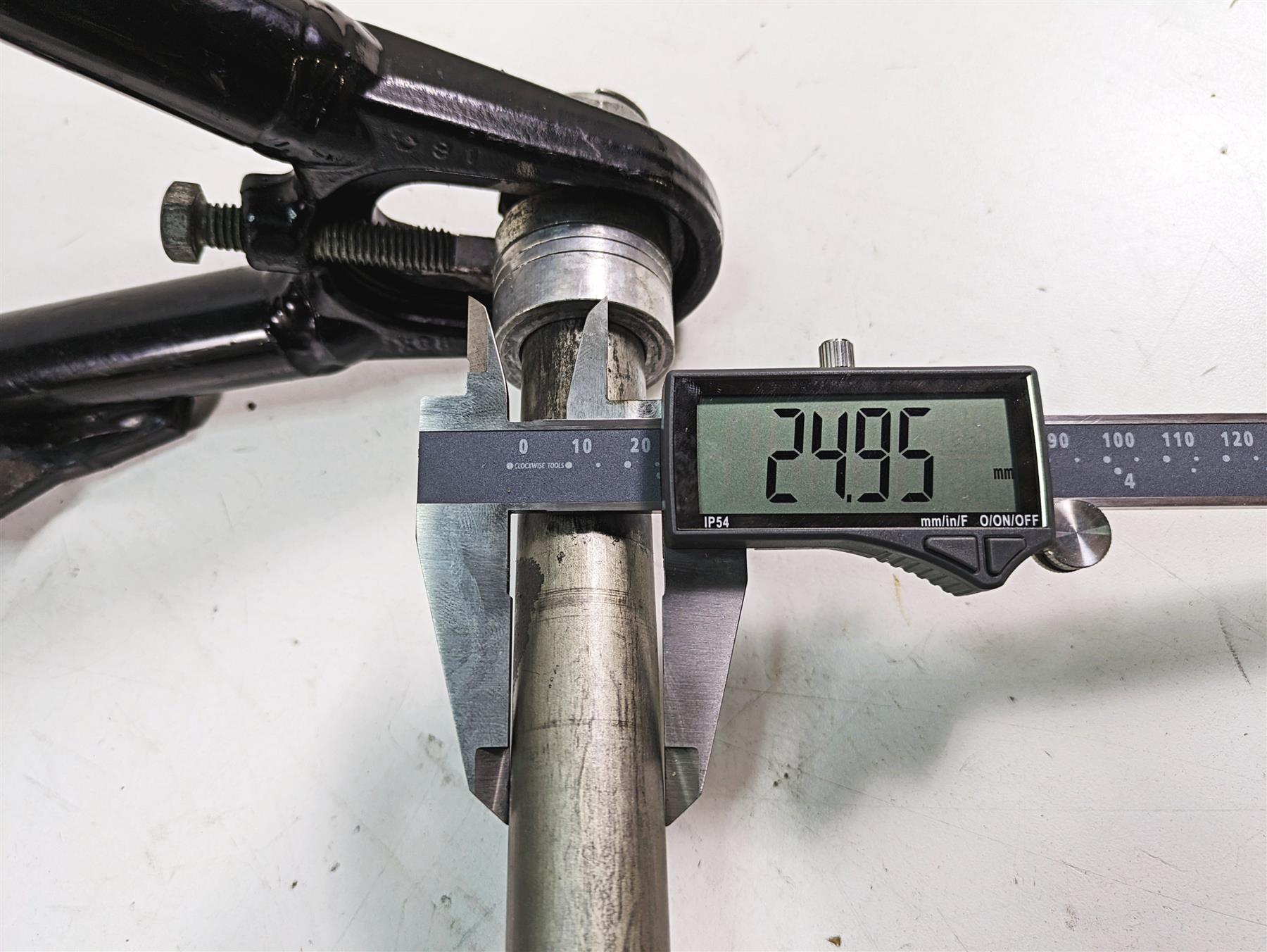 2009 Harley Softail FLSTSB Cross Bones Rear Swing Arm Swingarm 25mm 47573-11BHP {{ shop.shopifyCountryName }} - Mototech271