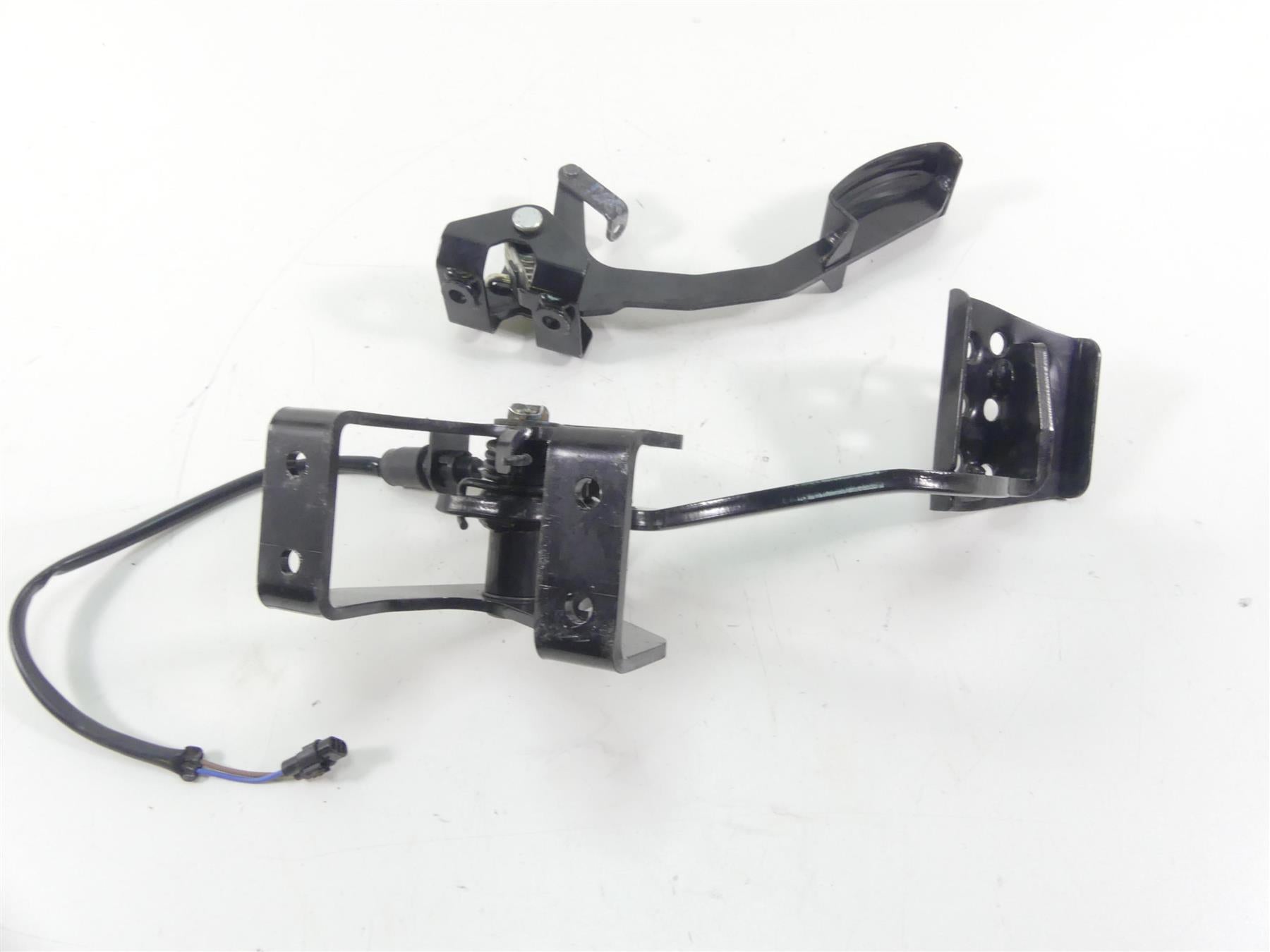 2021 Kawasaki Teryx KRX KRF 1000 Brake Accelerate Foot Pedal Set 43001-0767 {{ shop.shopifyCountryName }} - Mototech271