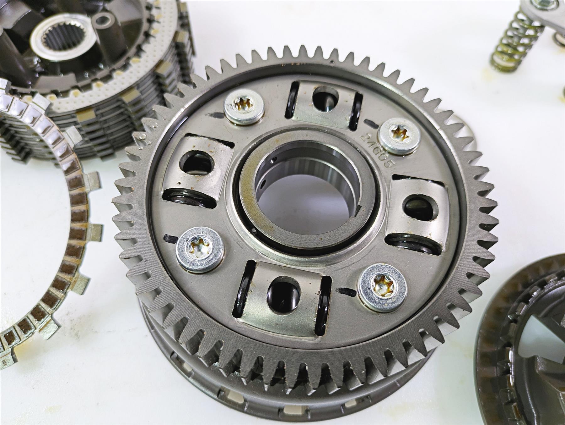 2021 BMW R1250GS K51 Adv Clutch Pack Basket Friction Disc Set 21218529450 {{ shop.shopifyCountryName }} - Mototech271
