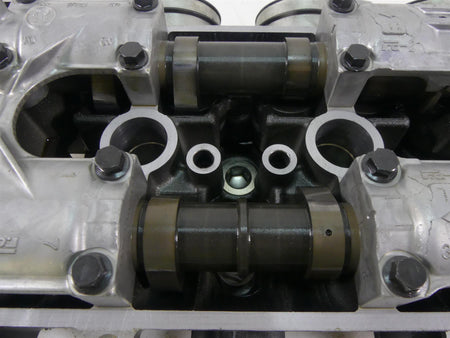 2015 Yamaha MT09 FZ09 Cylinderhead Cylinder Head 10K Only 1RC-11101-09-00 {{ shop.shopifyCountryName }} - Mototech271