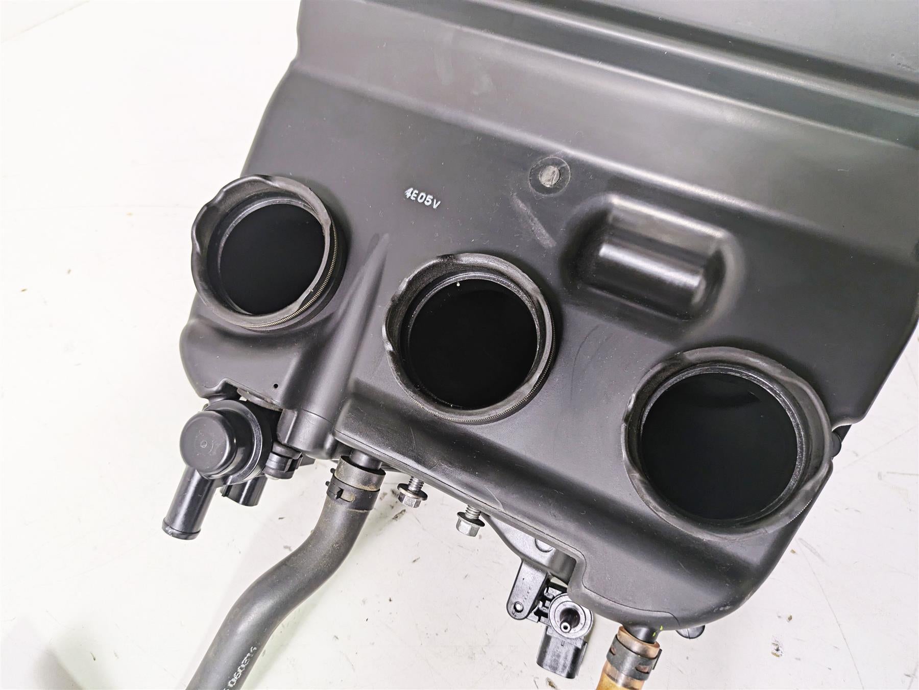 2015 Triumph Tiger Explorer XC Air Box Cleaner & Tubes Set T2209550 {{ shop.shopifyCountryName }} - Mototech271
