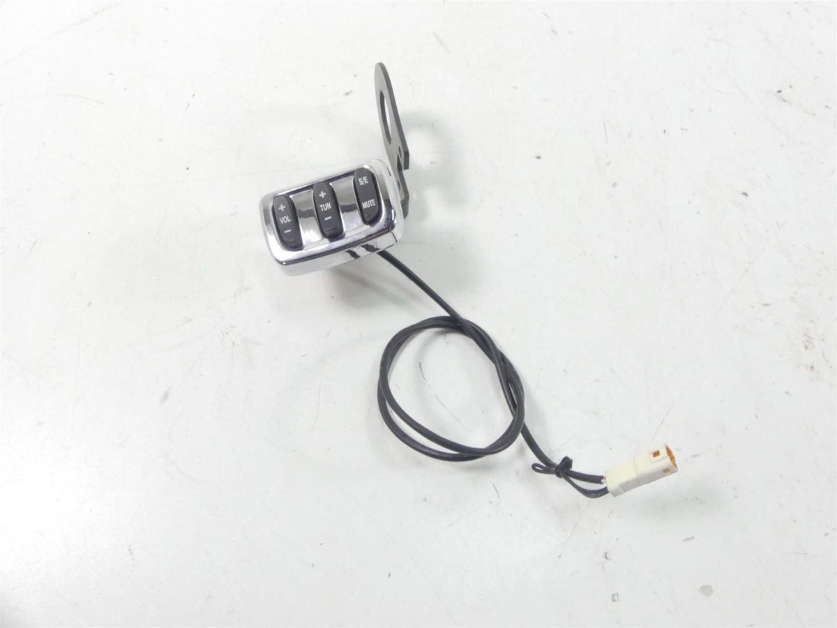 2011 Victory Vision Tour Left Hand Audio Volume Tune Control Switch 4012488 {{ shop.shopifyCountryName }} - Mototech271
