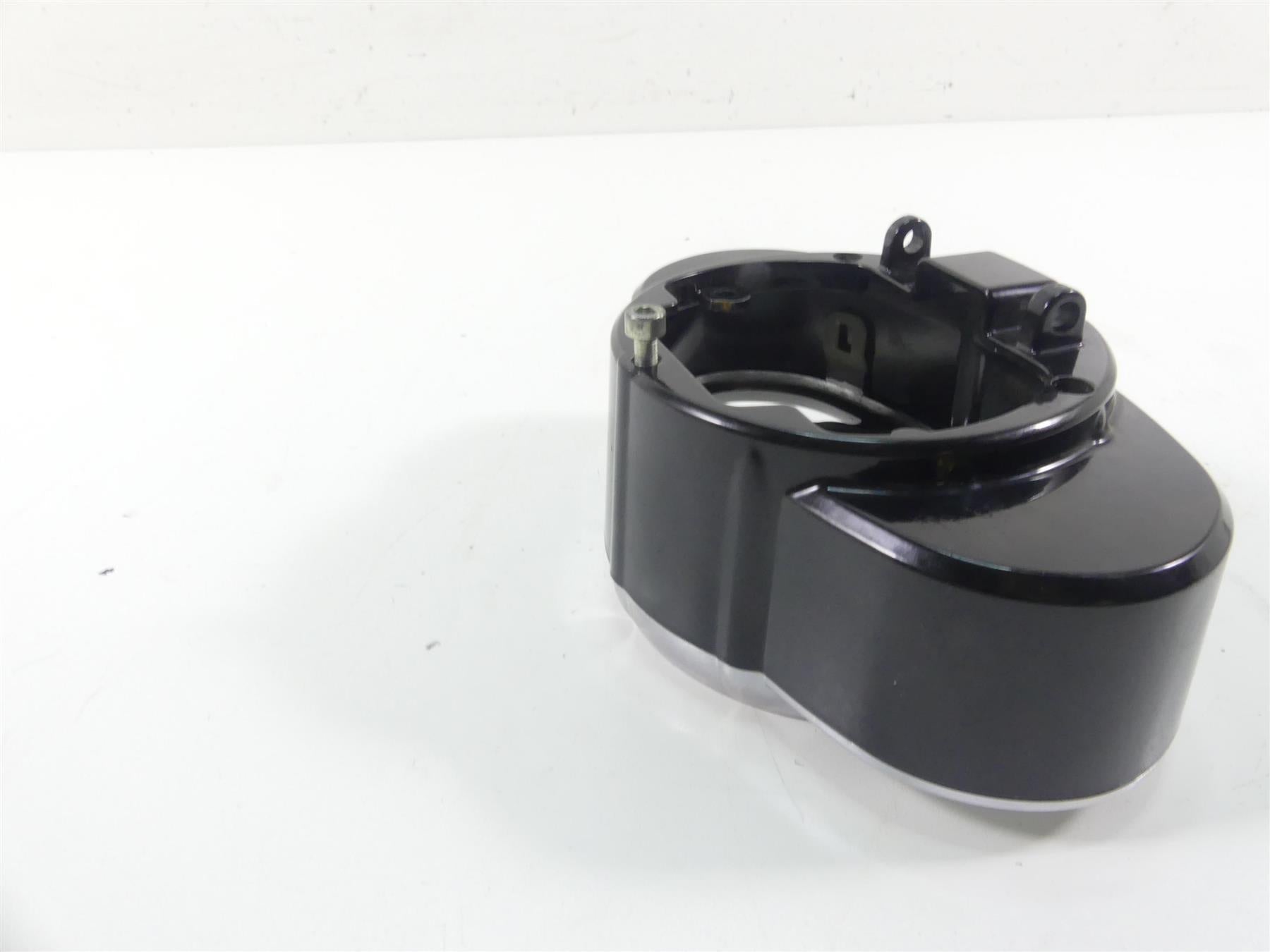 2006 Harley VRSCD Night Rod Speedometer Gauges Housing Bezel Set 46154-04 {{ shop.shopifyCountryName }} - Mototech271