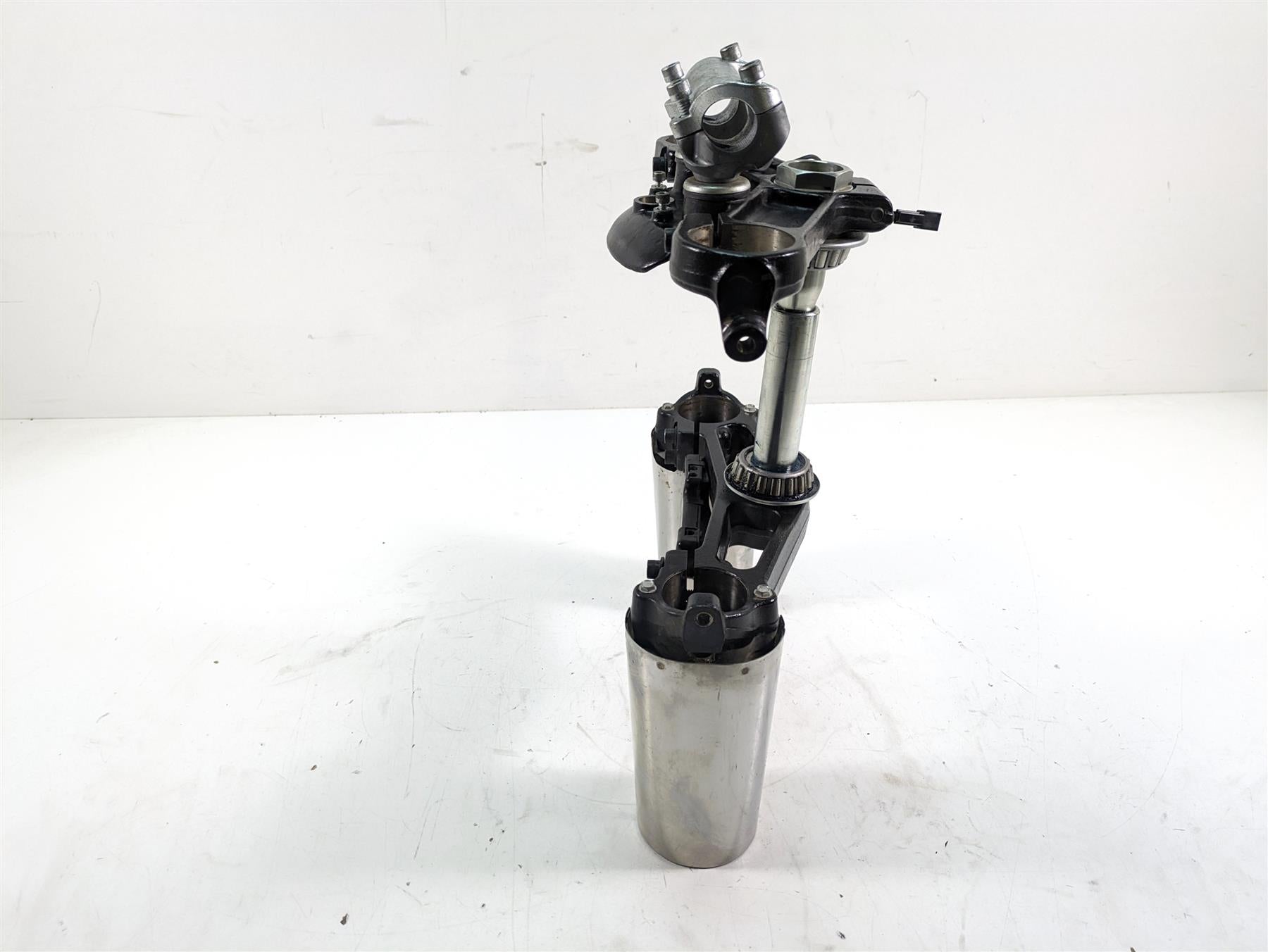 2014 Harley Touring FLHTK Electra Glide Upper Lower Triple Tree & Riser 45900091 {{ shop.shopifyCountryName }} - Mototech271