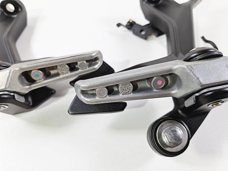 2024 Kawasaki EX500 Ninja 40th An. Rear Passenger Foot Peg 35063-1408 35063-1409 {{ shop.shopifyCountryName }} - Mototech271
