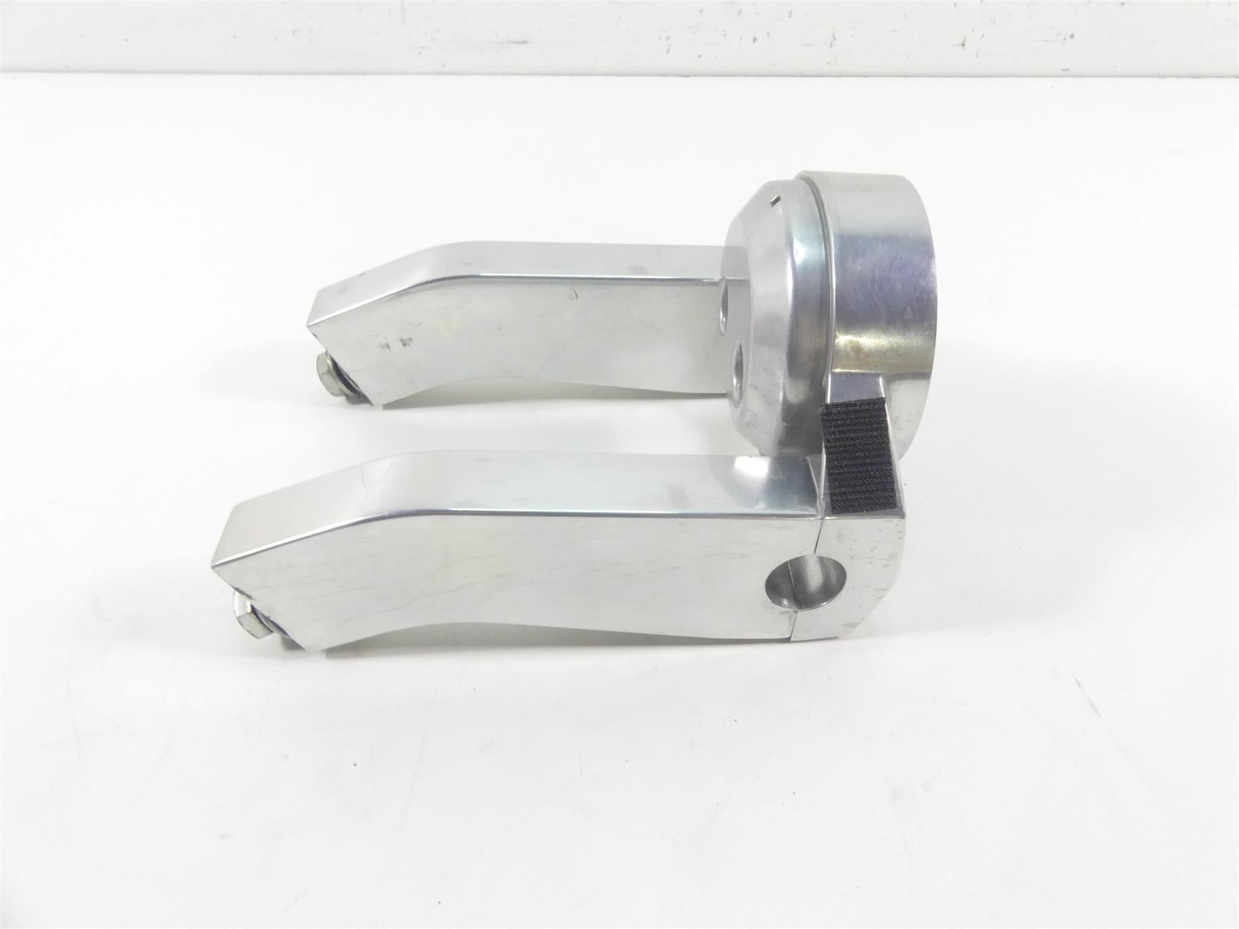 2002 Honda VTX1800 C Handlebar Riser Holder Speedo Mount Set 53231-MCH-000 {{ shop.shopifyCountryName }} - Mototech271